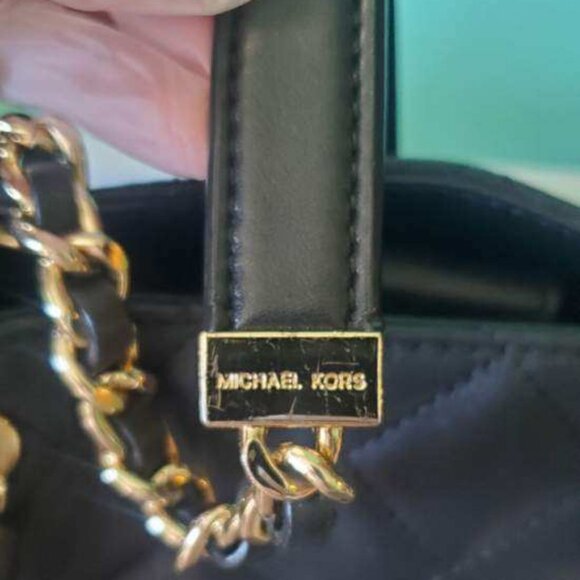 Michael Kors Susannah Large Quilted Black Tote Bag - Picture 3 of 16